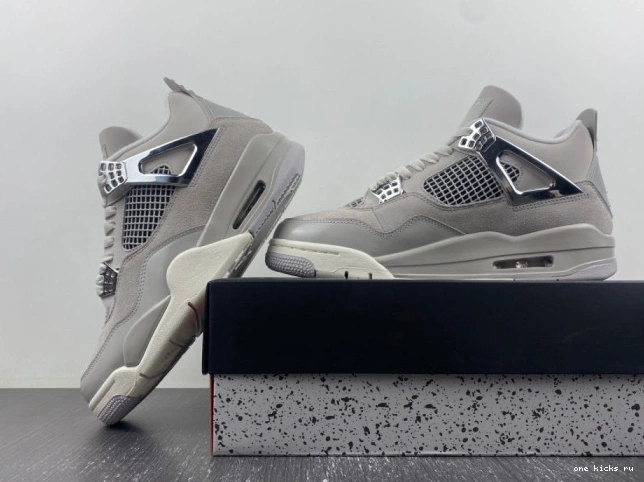 Rep 4 Moments Air Frozen Jordan AQ9129-001 0701